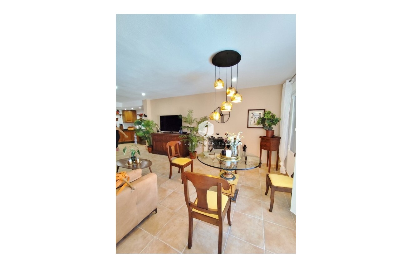 Segunda mano - Villa -
San Miguel de Salinas - Inland