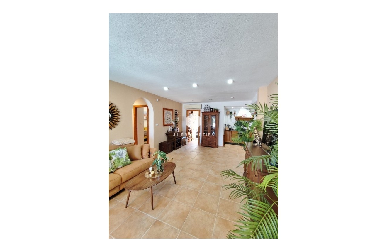 Segunda mano - Villa -
San Miguel de Salinas - Inland