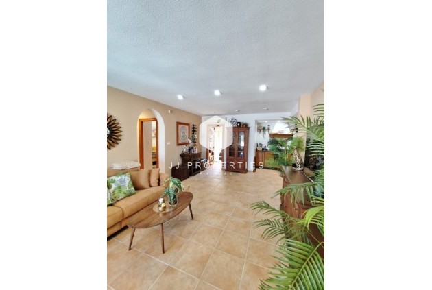 Segunda mano - Villa -
San Miguel de Salinas - Inland