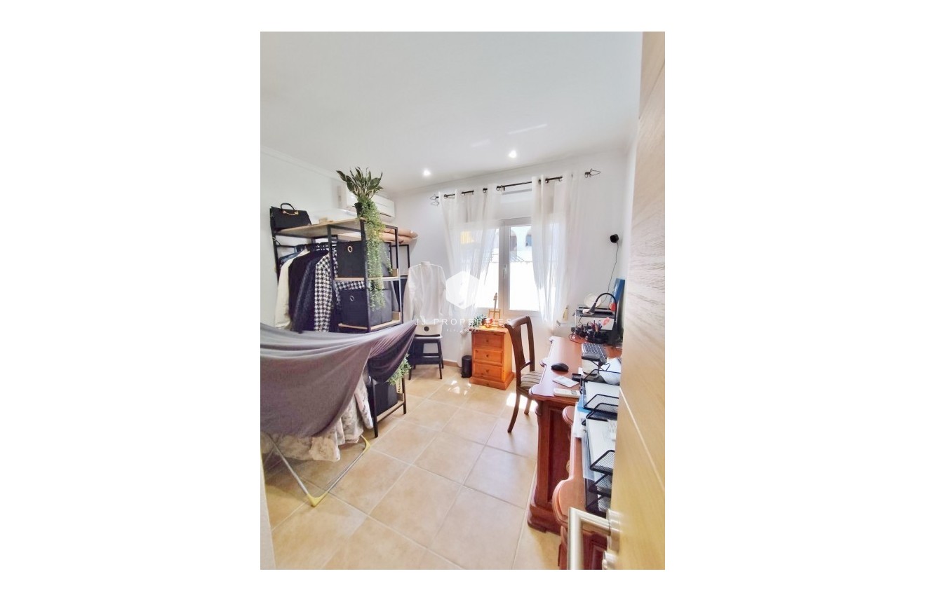 Segunda mano - Villa -
San Miguel de Salinas - Inland