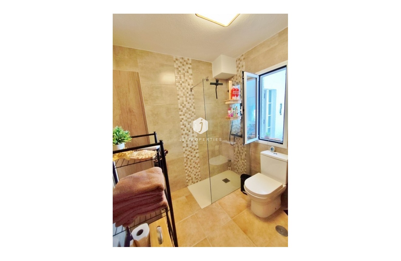 Segunda mano - Villa -
San Miguel de Salinas - Inland