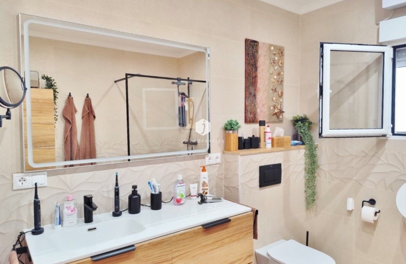 Segunda mano - Villa -
San Miguel de Salinas - Inland