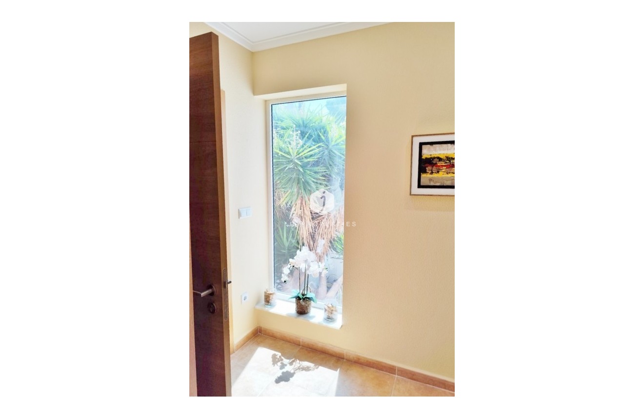 Segunda mano - Villa -
San Miguel de Salinas - Inland