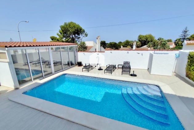 Segunda mano - Villa -
San Miguel de Salinas - Inland