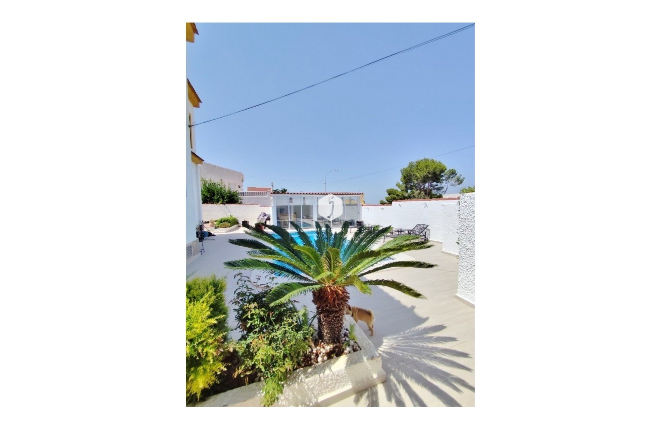 Segunda mano - Villa -
San Miguel de Salinas - Inland