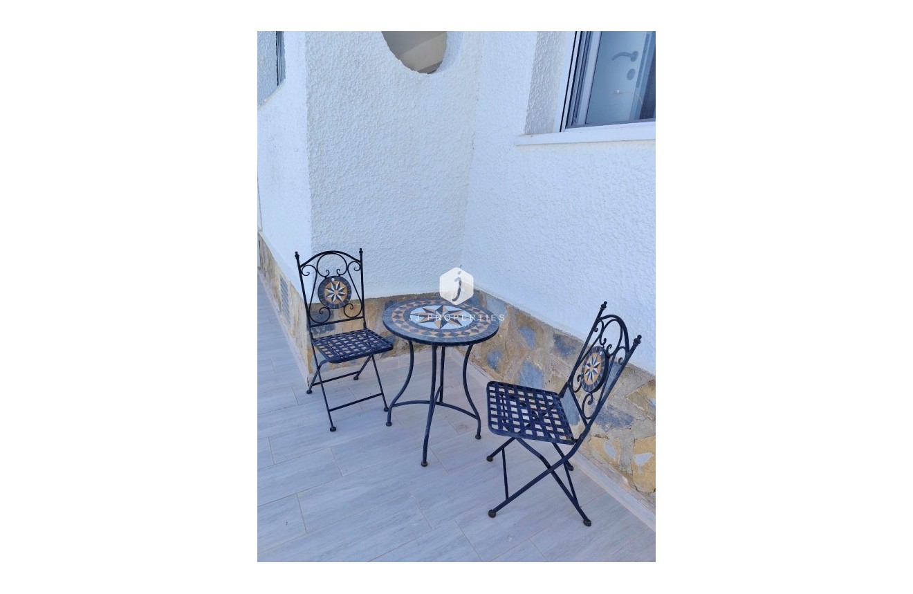 Segunda mano - Villa -
San Miguel de Salinas - Inland