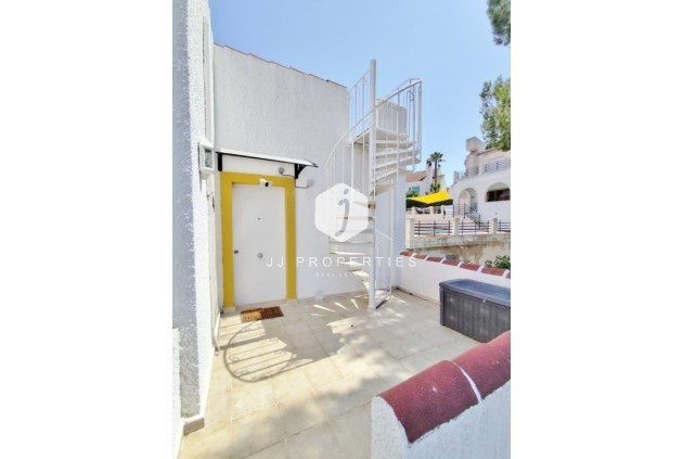 Segunda mano - Villa -
San Miguel de Salinas - Inland