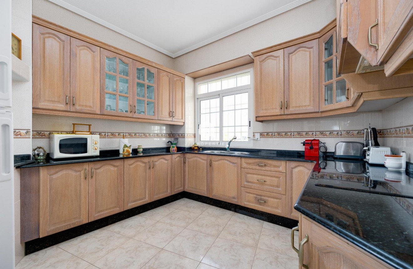 Segunda mano - Apartamento / piso -
Torrevieja - Costa Blanca