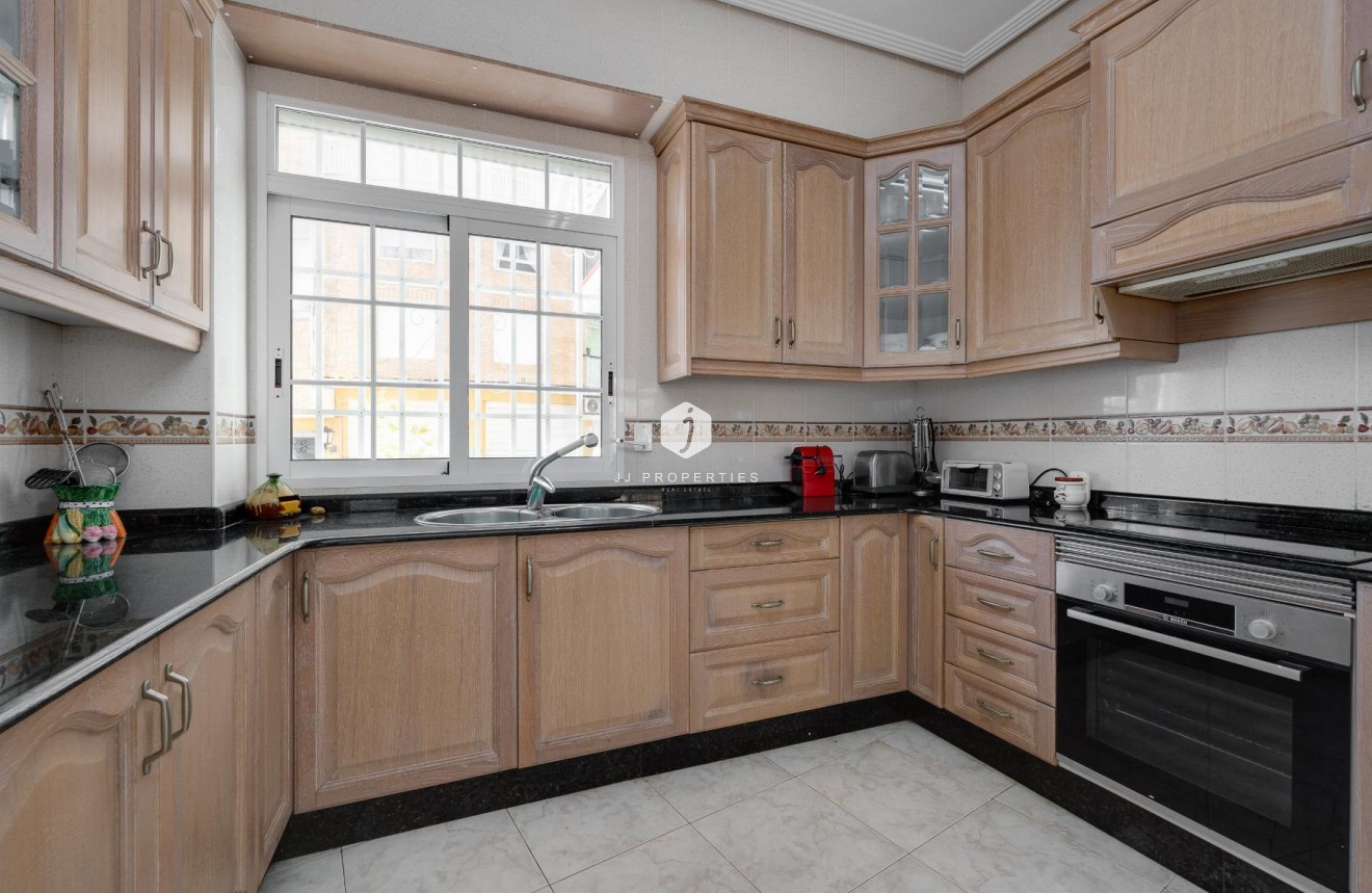 Segunda mano - Apartamento / piso -
Torrevieja - Costa Blanca