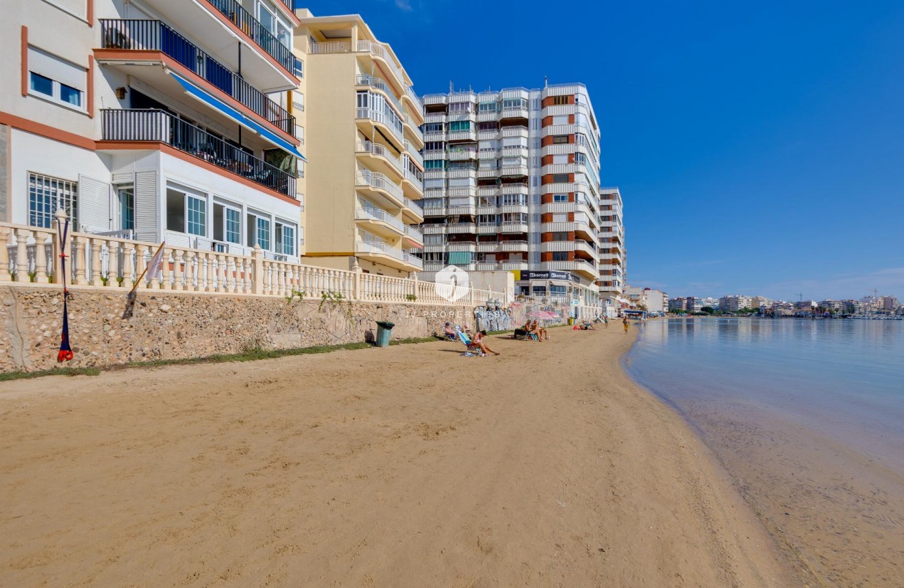 Segunda mano - Apartamento / piso -
Torrevieja - Costa Blanca