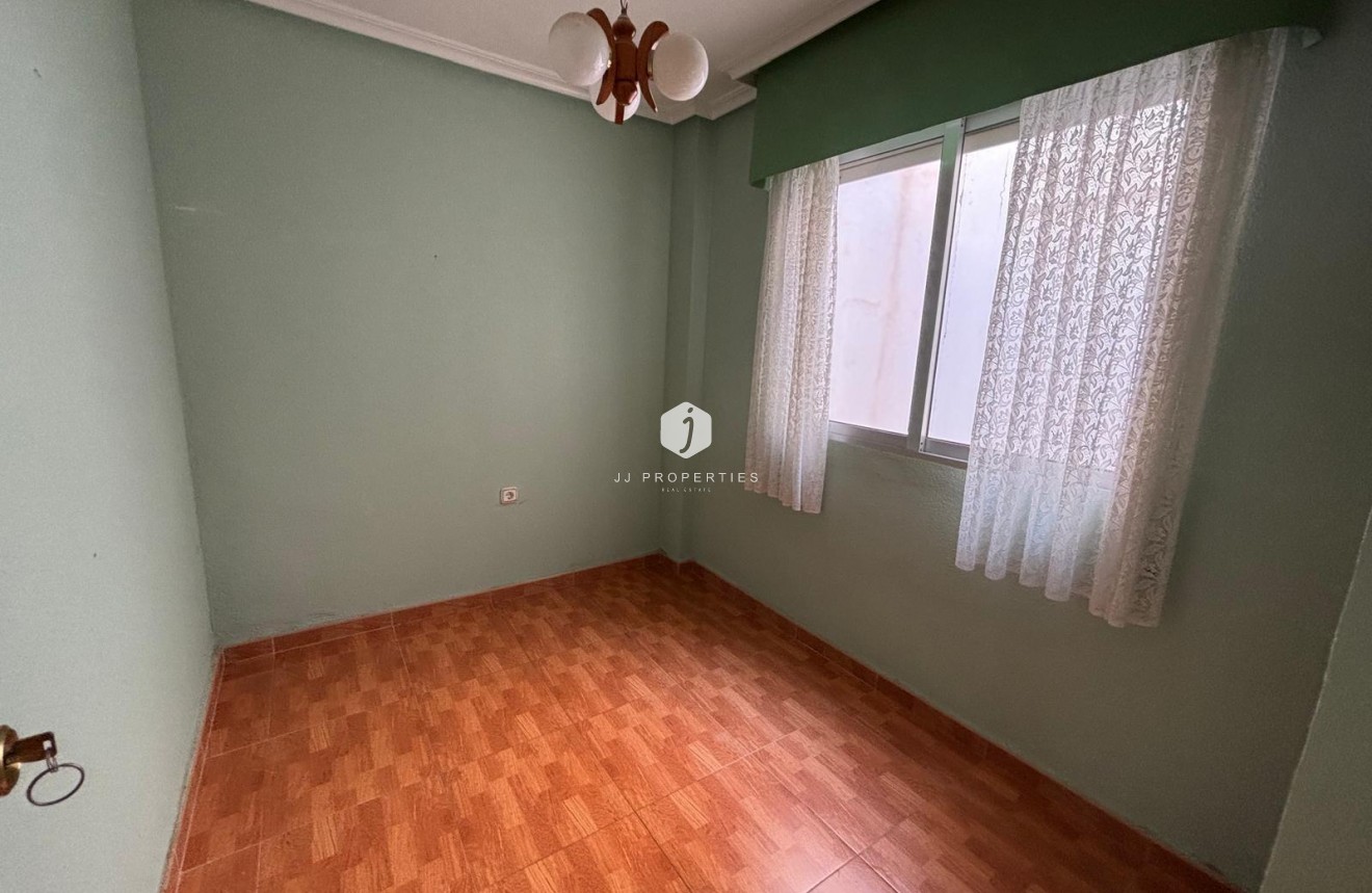 Segunda mano - Ático -
Torrevieja - Playa de los Naufragos