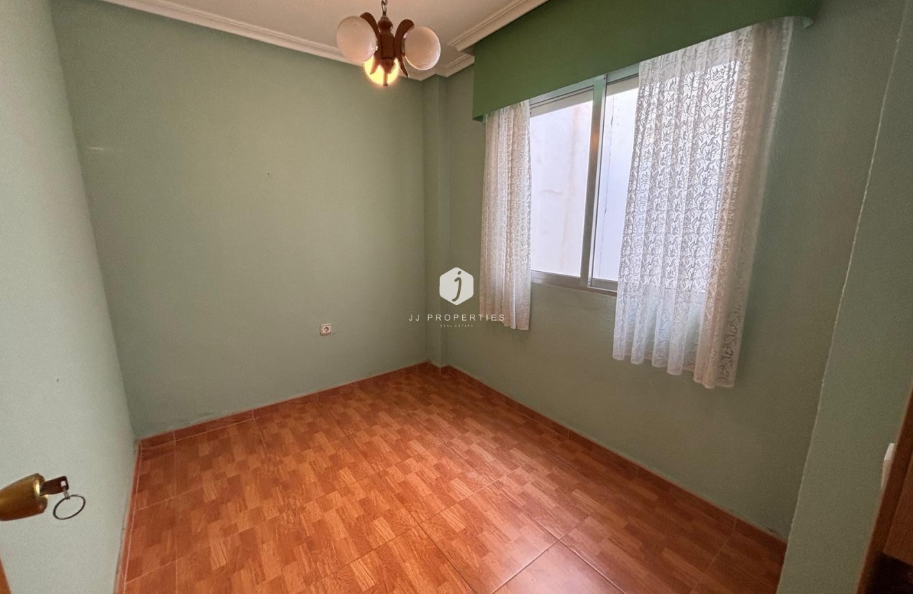 Segunda mano - Ático -
Torrevieja - Playa de los Naufragos