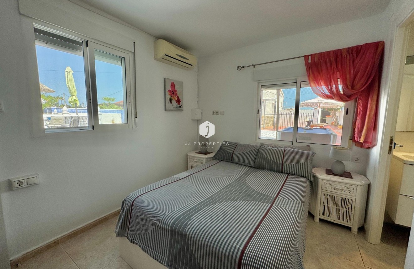 Segunda mano - Villa -
Dolores - Comunidad Valenciana