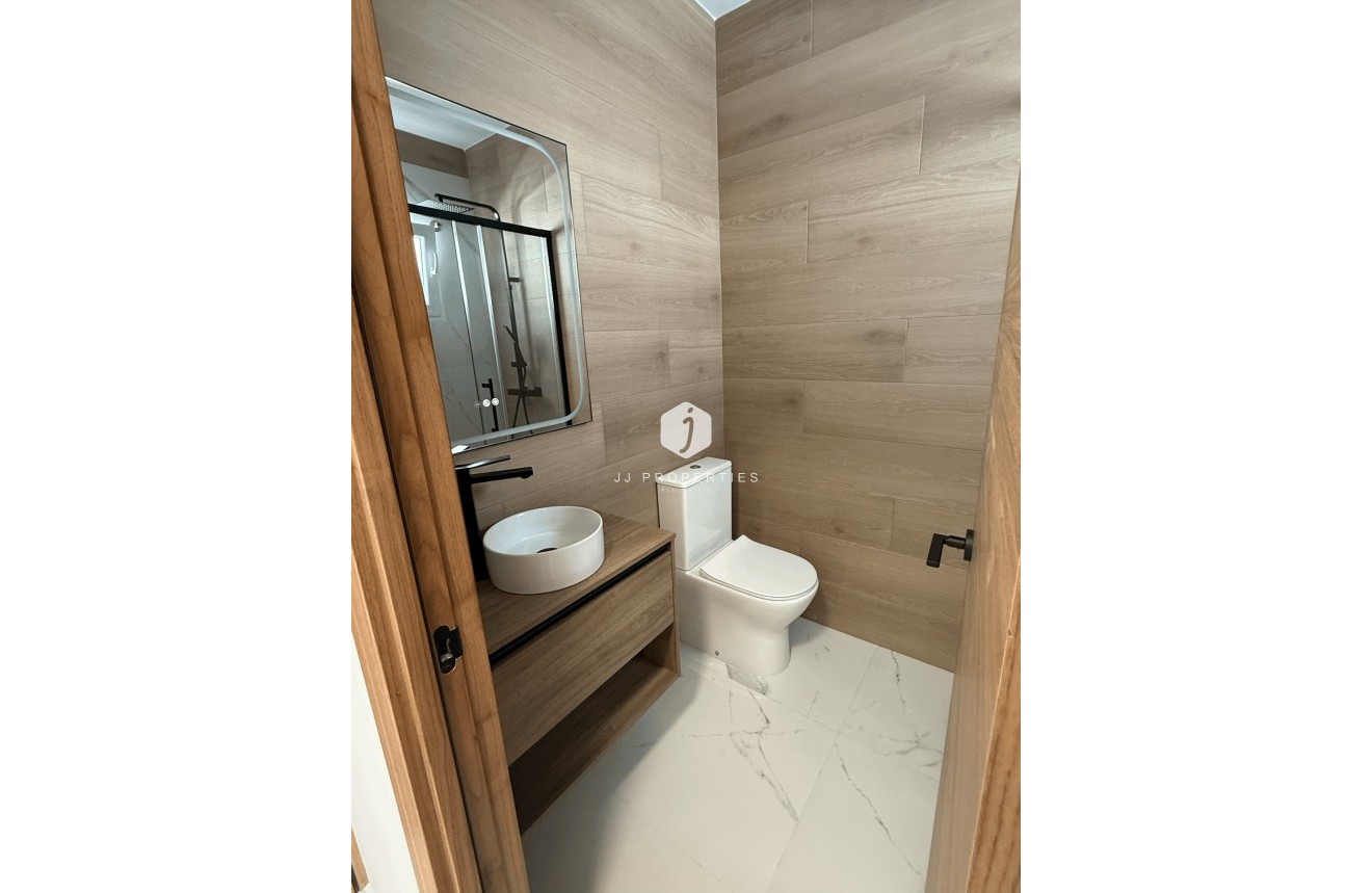 Segunda mano - Apartamento / piso -
Torrevieja - Costa Blanca