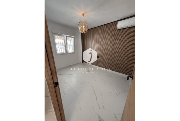 Segunda mano - Apartamento / piso -
Torrevieja - Costa Blanca