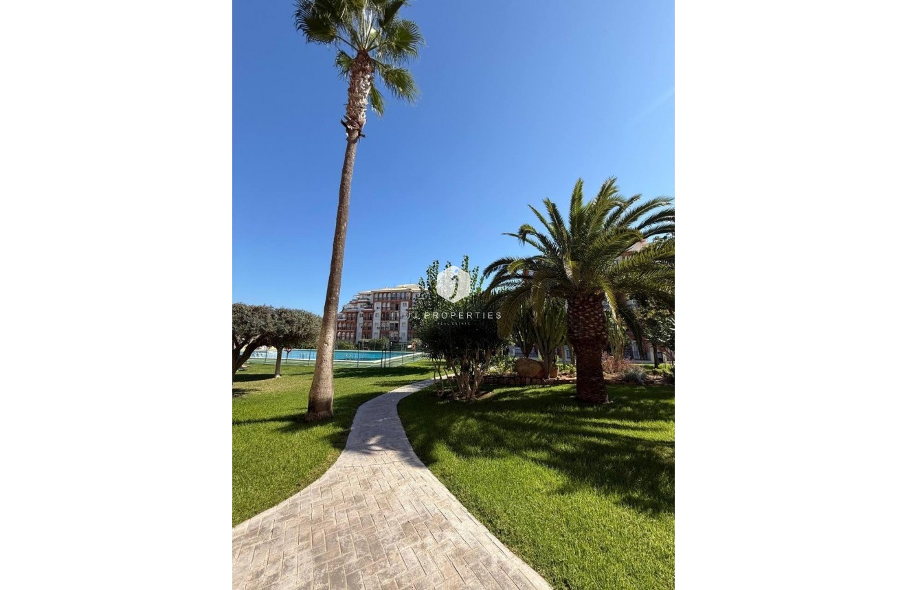 Segunda mano - Apartamento / piso -
Torrevieja - Aguas Nuevas 2