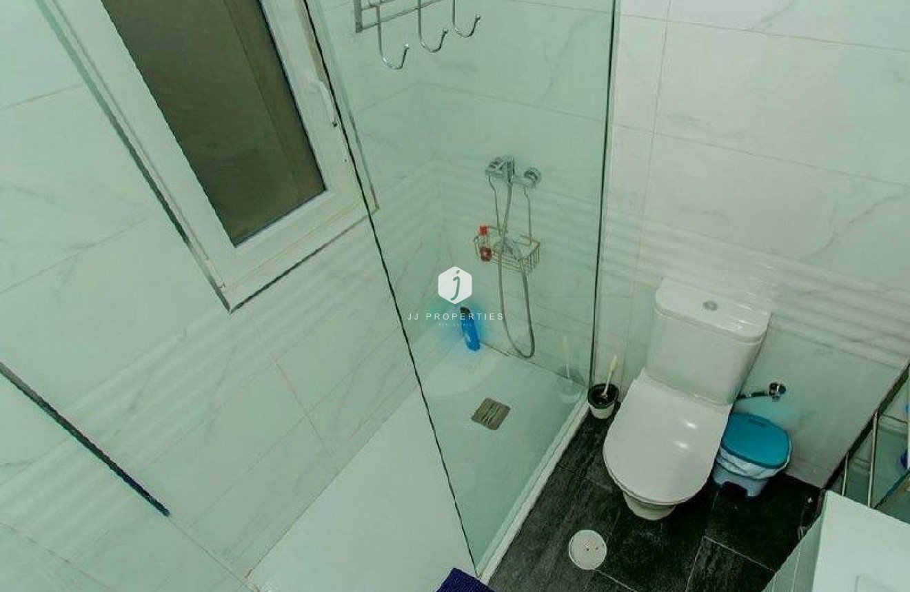 Segunda mano - Apartamento / piso -
Torrevieja - Aguas Nuevas 2