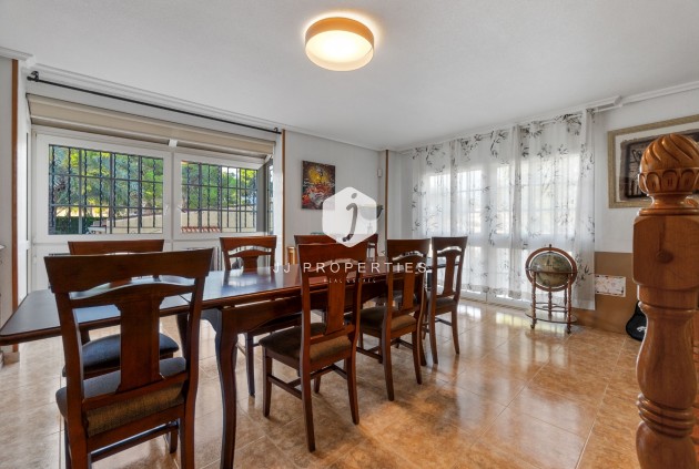 Segunda mano - Chalet -
Torrevieja - Los balcones