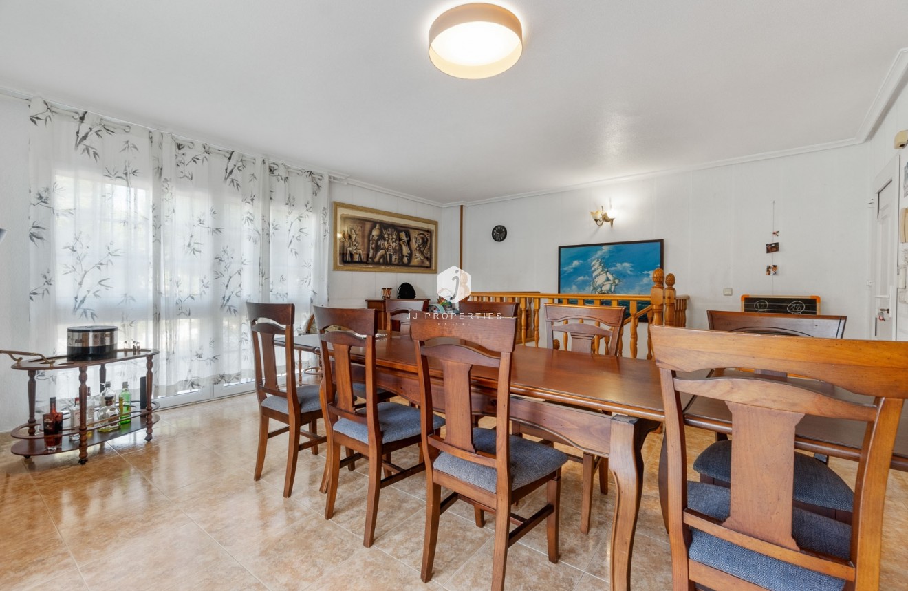 Segunda mano - Chalet -
Torrevieja - Los balcones