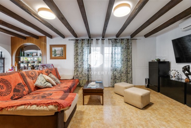 Segunda mano - Chalet -
Torrevieja - Los balcones