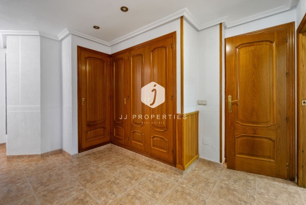 Segunda mano - Chalet -
Torrevieja - Los balcones