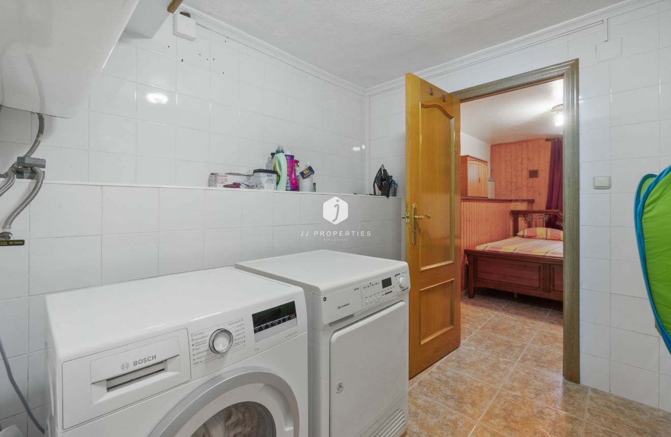 Segunda mano - Chalet -
Torrevieja - Los balcones