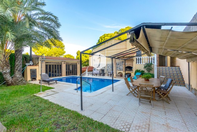 Segunda mano - Chalet -
Torrevieja - Los balcones