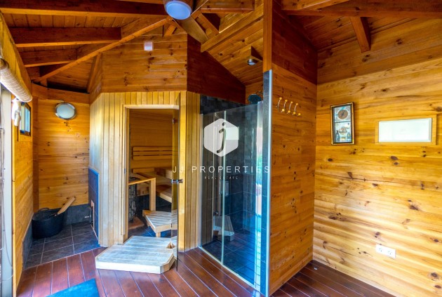 Segunda mano - Chalet -
Torrevieja - Los balcones