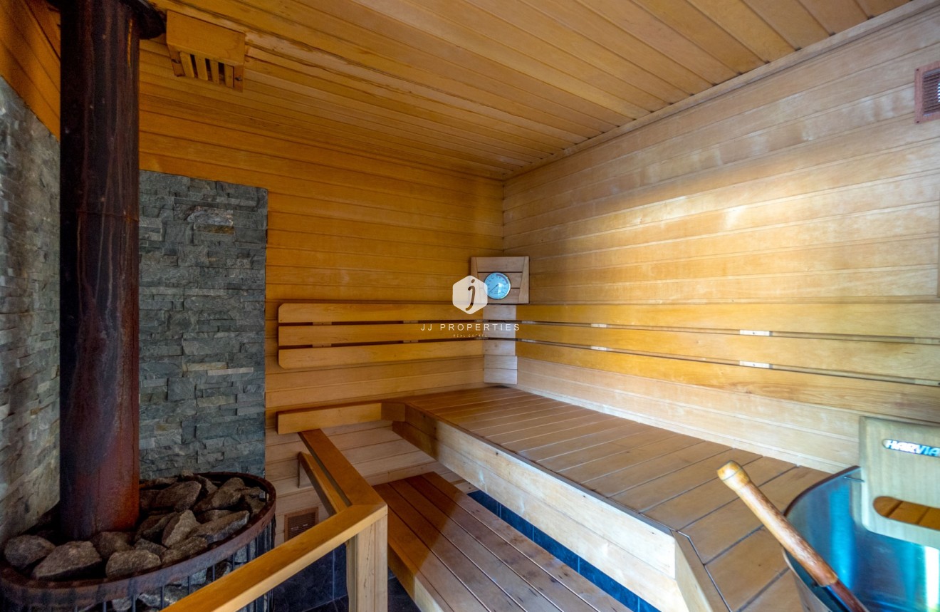 Segunda mano - Chalet -
Torrevieja - Los balcones