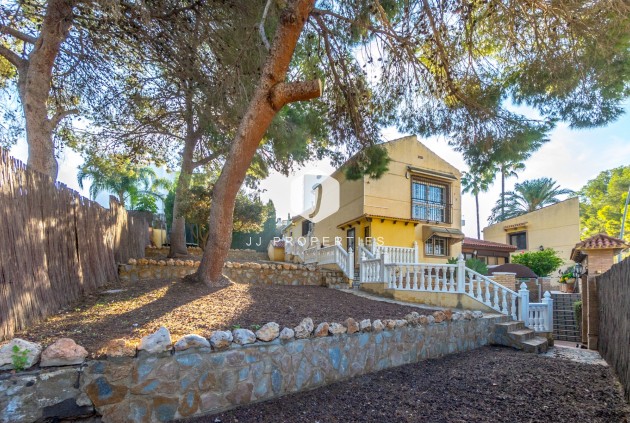 Segunda mano - Chalet -
Torrevieja - Los balcones