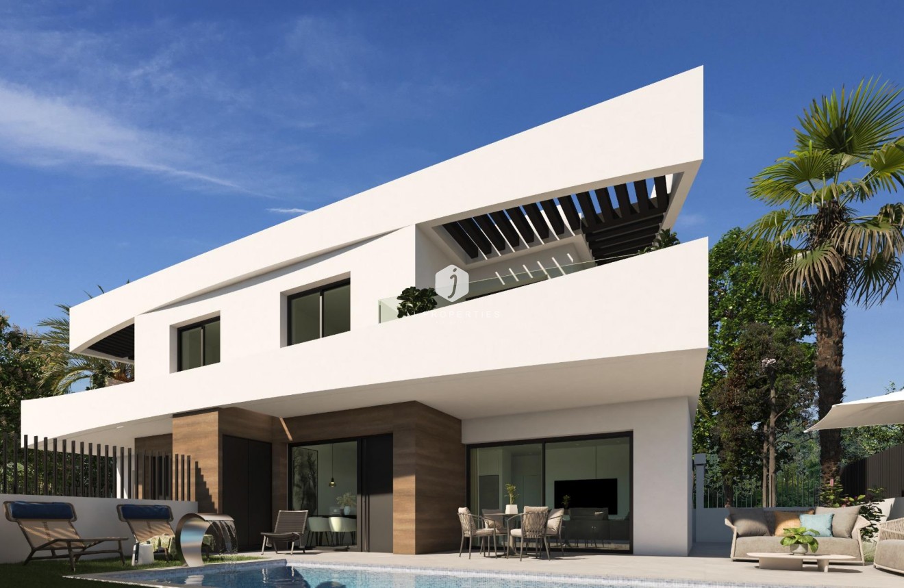 Obra nueva - Chalet -
Dolores - polideportivo