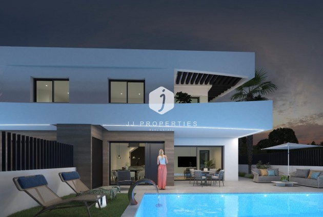 Obra nueva - Chalet -
Dolores - polideportivo