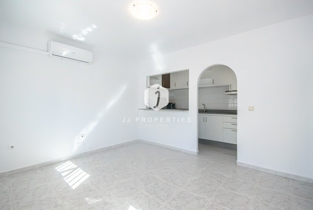 Segunda mano - Villa -
San Miguel de Salinas - Inland