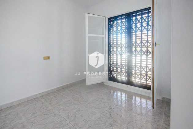 Segunda mano - Villa -
San Miguel de Salinas - Inland