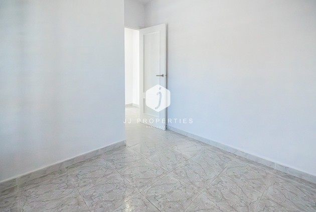 Segunda mano - Villa -
San Miguel de Salinas - Inland