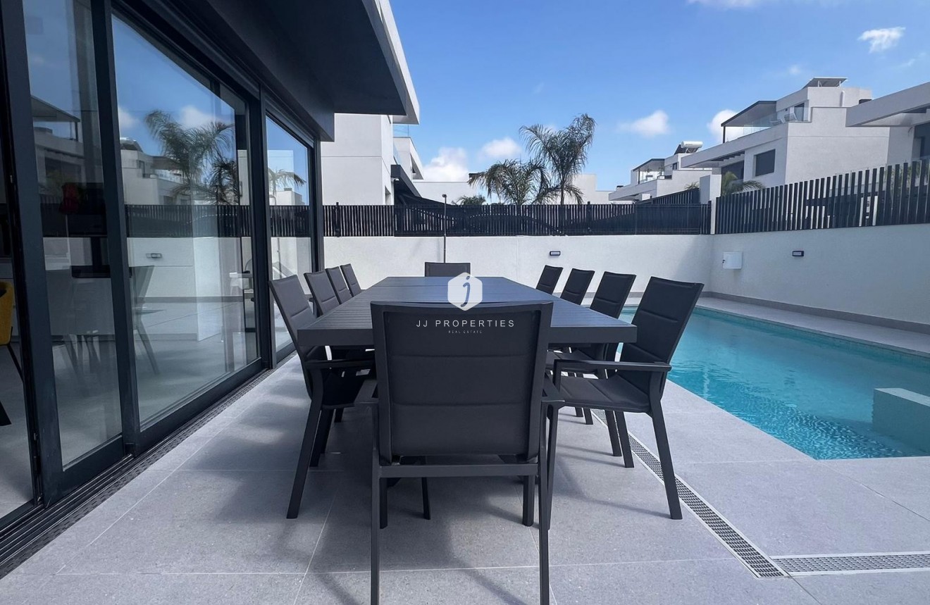 Segunda mano - Villa -
Algorfa - Inland