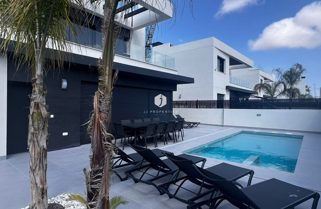 Segunda mano - Villa -
Algorfa - Inland