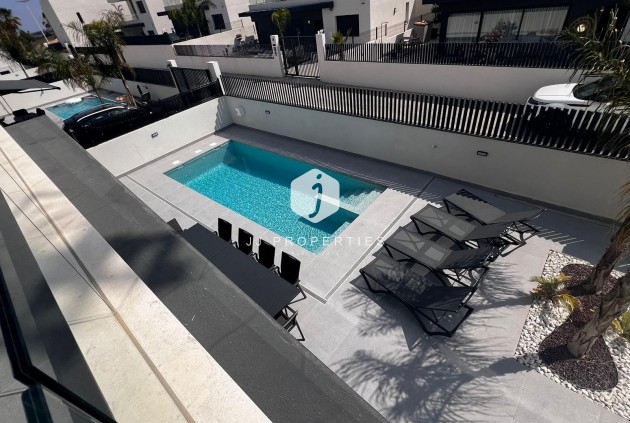 Segunda mano - Villa -
Algorfa - Inland