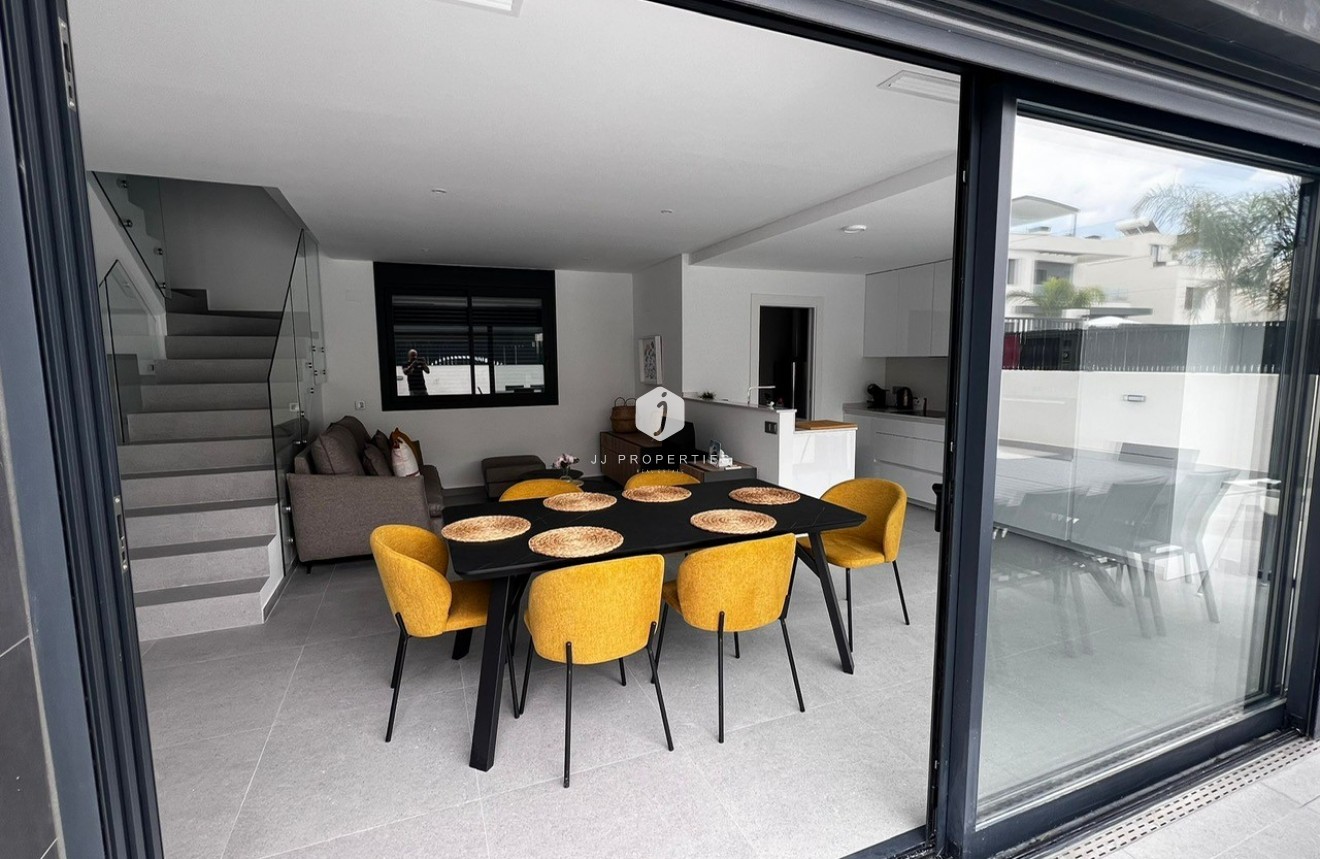 Segunda mano - Villa -
Algorfa - Inland