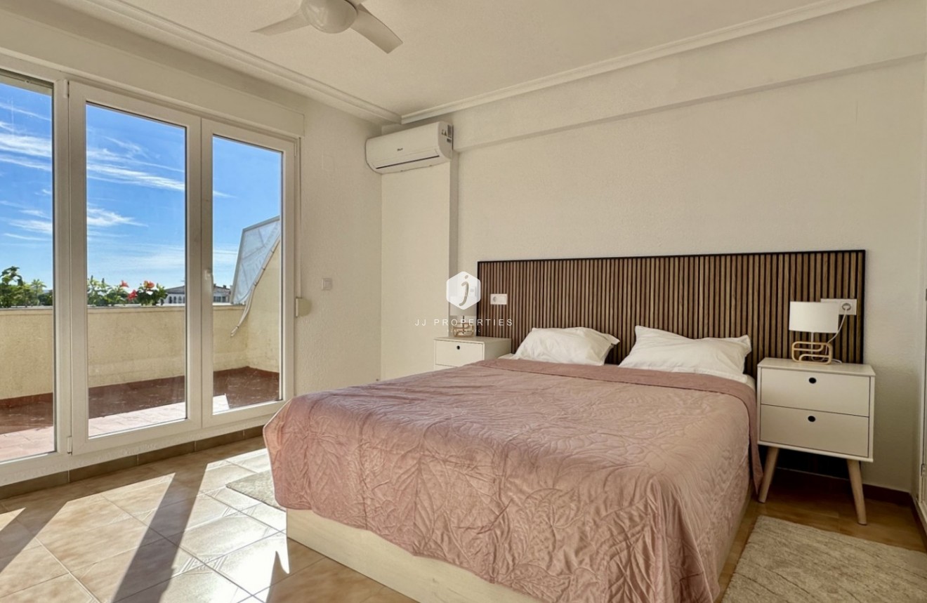 D'occasion - Appartement -
Orihuela Costa - Costa Blanca