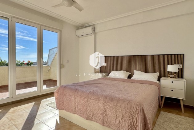 D'occasion - Appartement -
Orihuela Costa - Costa Blanca