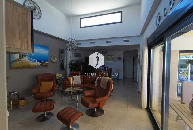 D'occasion - Villa -
Daya Nueva - Costa Blanca