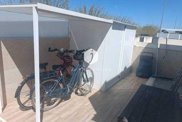 D'occasion - Villa -
Daya Nueva - Costa Blanca