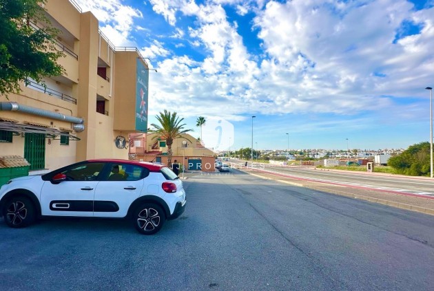 Segunda mano - Apartamento / piso -
Torrevieja - aguas nuevas