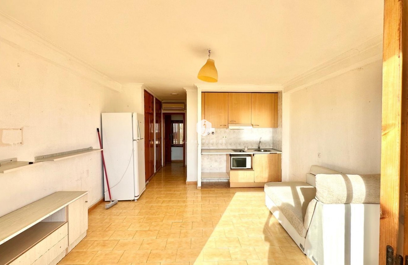 Segunda mano - Apartamento / piso -
Torrevieja - aguas nuevas