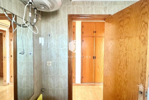 Segunda mano - Apartamento / piso -
Torrevieja - aguas nuevas