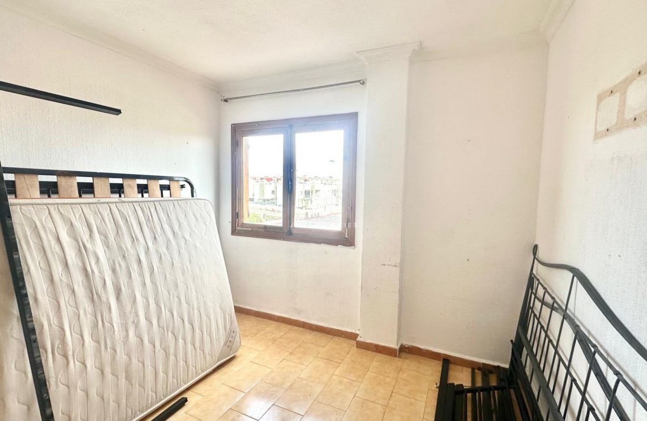 Segunda mano - Apartamento / piso -
Torrevieja - aguas nuevas