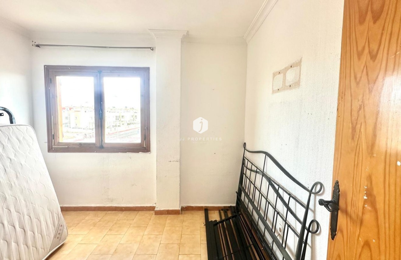 Segunda mano - Apartamento / piso -
Torrevieja - aguas nuevas