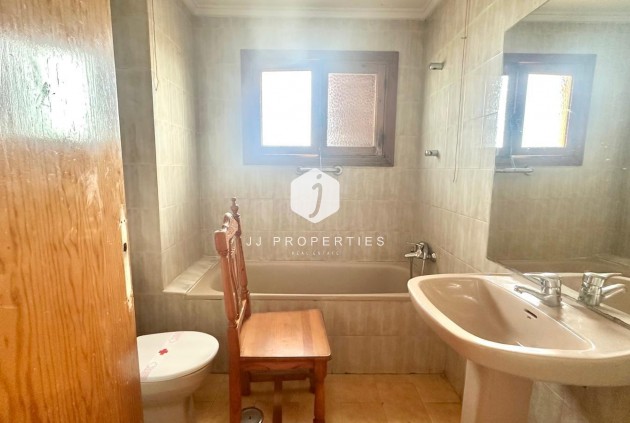 Segunda mano - Apartamento / piso -
Torrevieja - aguas nuevas