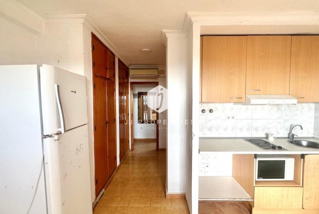 Segunda mano - Apartamento / piso -
Torrevieja - aguas nuevas